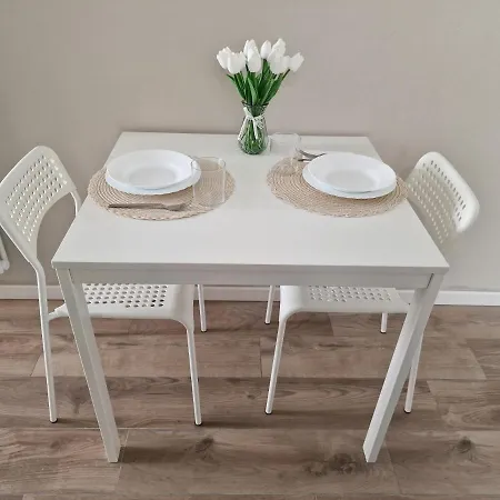 Flora House 아파트 *