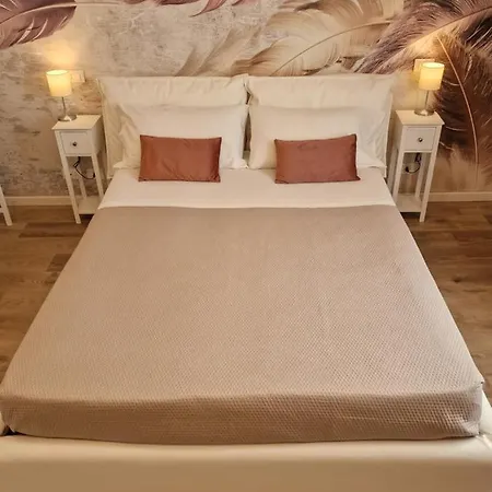 Apartment Flora House *