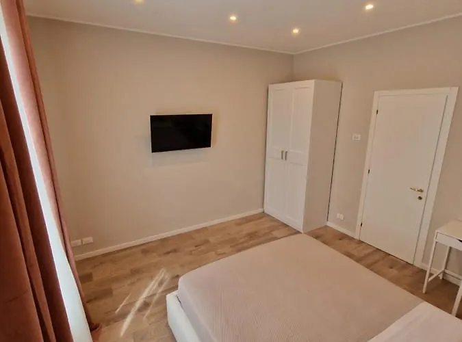 Flora House Apartment